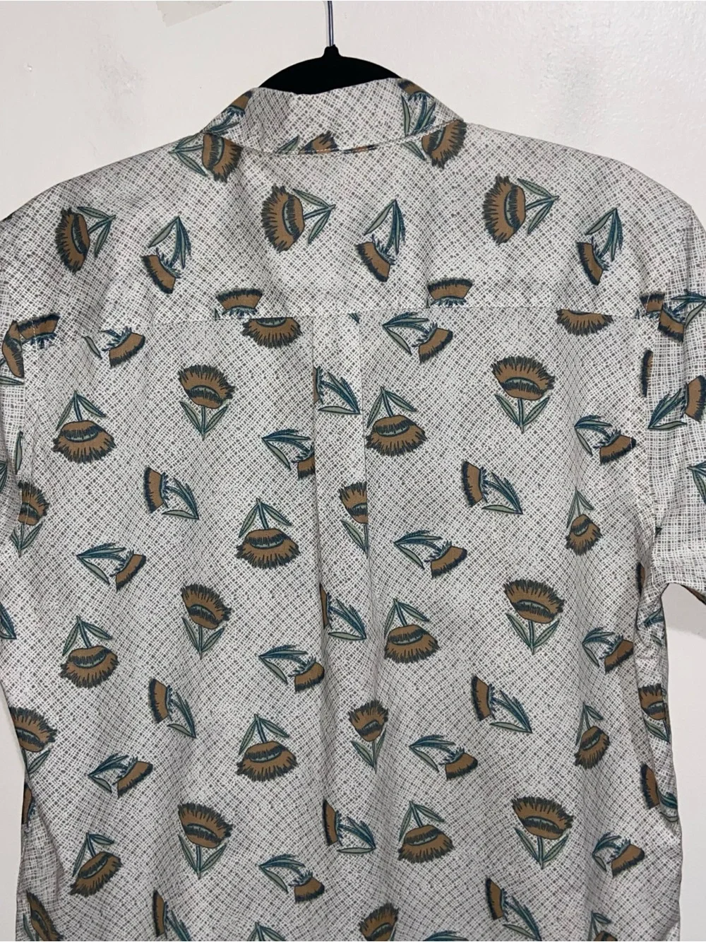 Patagonia Shirt Mens Medium Summer Plant Wool White Go To Organic Cotton Button